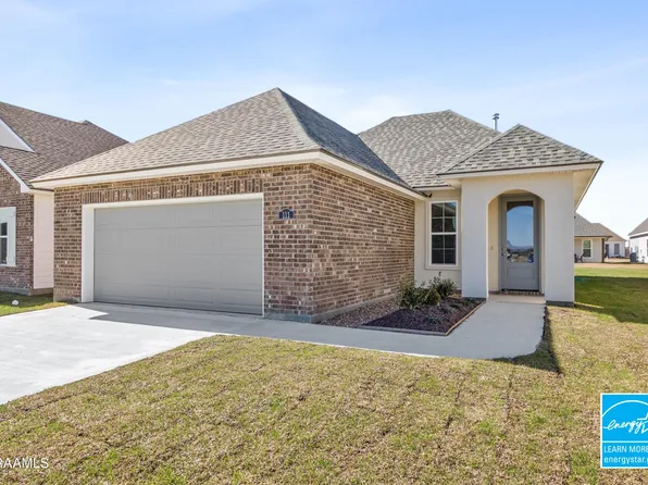 111 Carreras Ln, Maurice, LA 70555