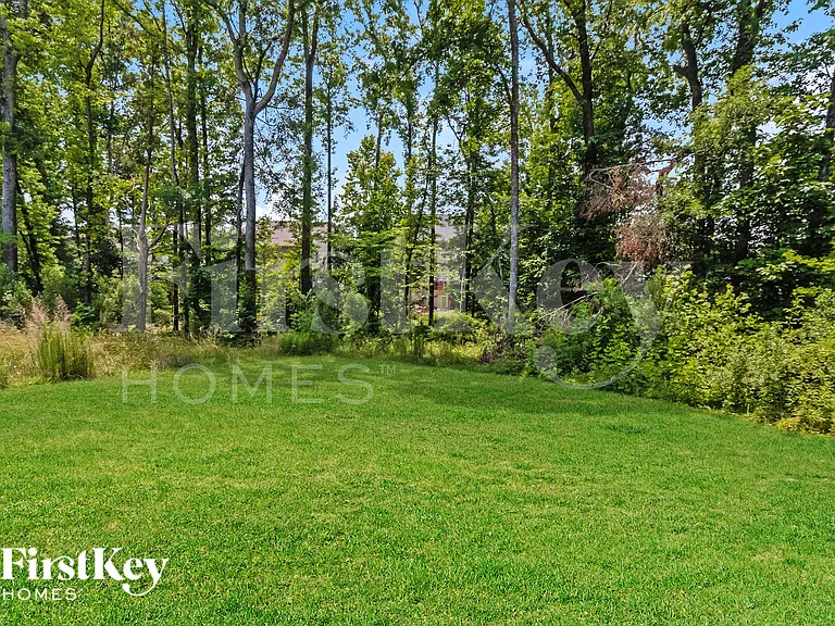 4019 Maderia Dr NW — Photo 15