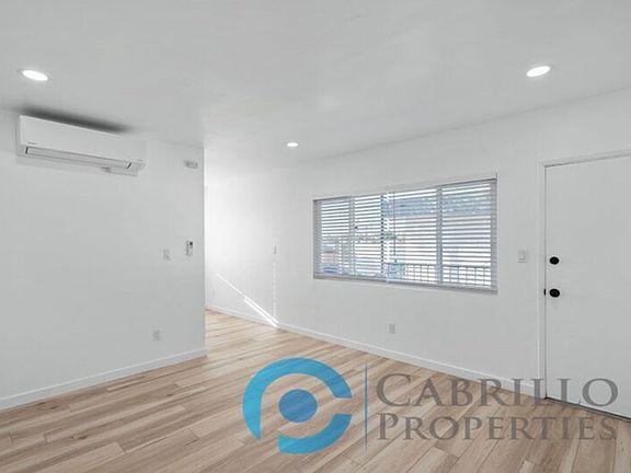 3rd image of 4665 34th St Unit 5