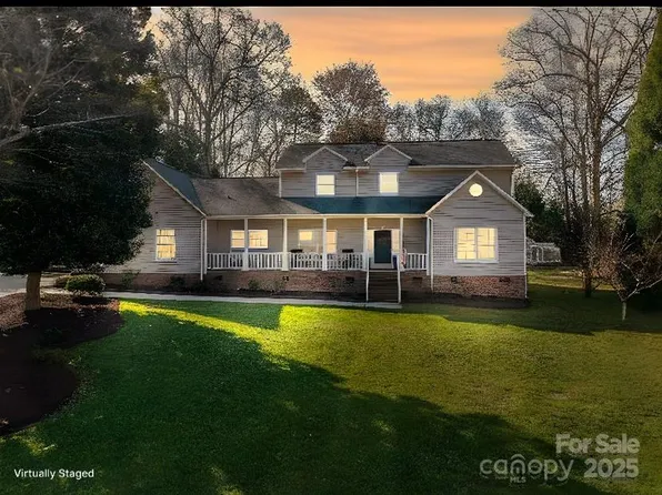 107 Doris Ct, Lincolnton, NC 28092