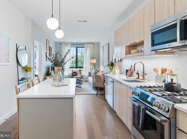 7175 12th St NW #408, Washington, DC 20011