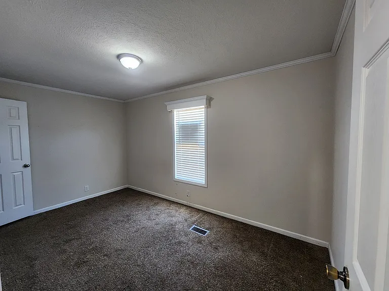 Belle Villa Lake — Photo 29