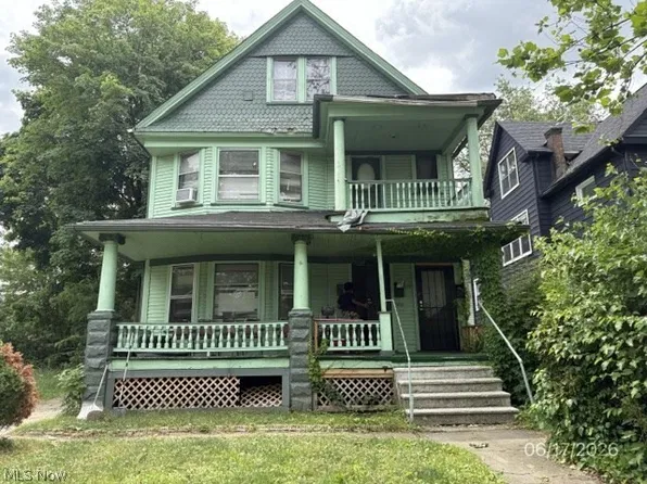 10114 Parkgate Ave, Cleveland, OH 44108