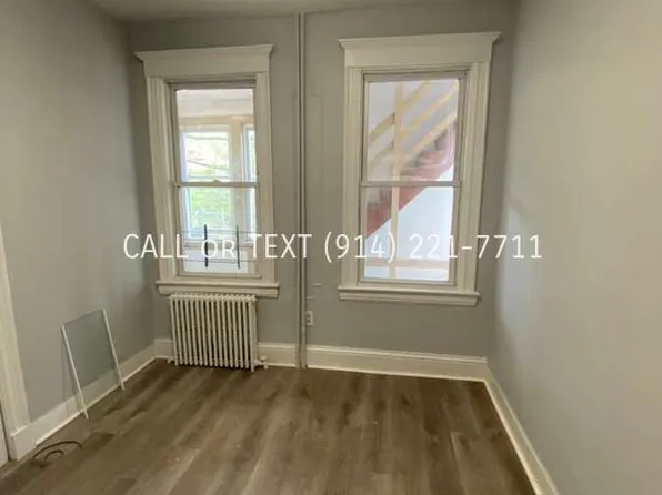 14 Garfield St, Yonkers, NY