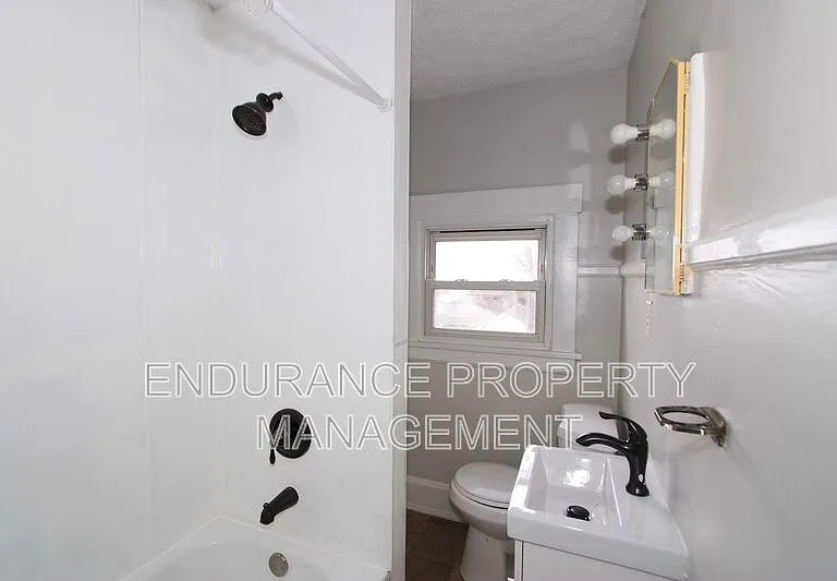 202-204 Harrison St #202 HARRISON AVENUE — Photo 18