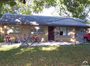 1419 Hillcrest Dr, Manhattan, KS 66502
