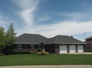 W5950 Tranquil Way, APPLETON, WI 54915