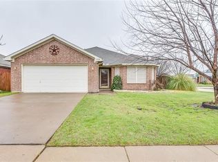 1000 Hannah St, Burleson, TX 76028