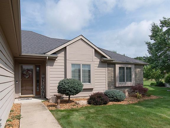 2nd image of 315 Laurelwood Ln