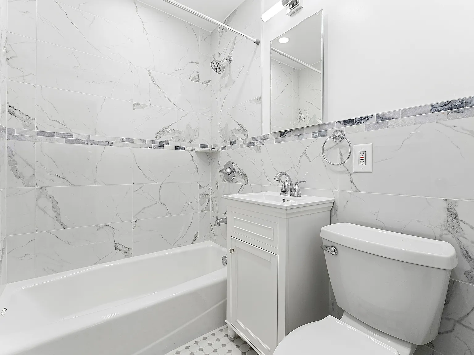 242 West 138th Street — Photo 4