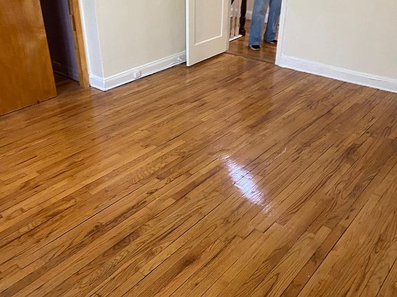4th image of 590 E 93rd St