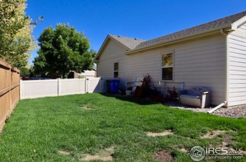3rd image of 4745 Coffeetree Dr
