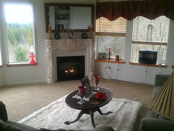 5th image of 672 E Enchantment Dr