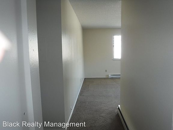 5th image of 2921 E 36th Ave APT 14