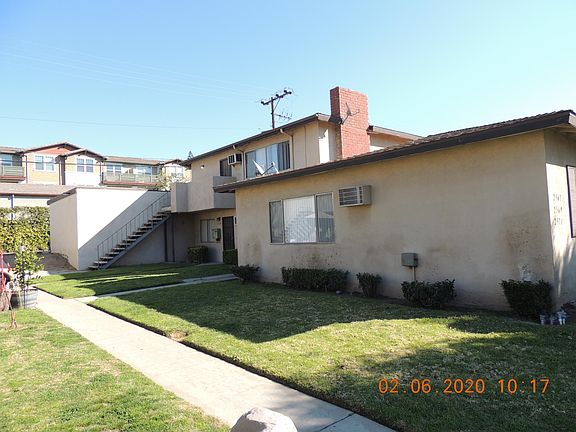 2nd image of 2571 Hayes Dr