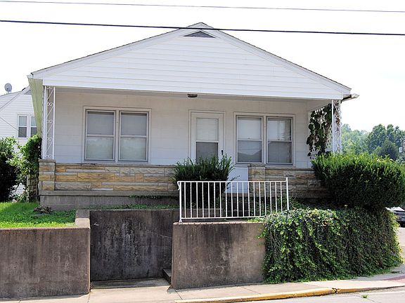 2nd image of 401 Arrington Ave