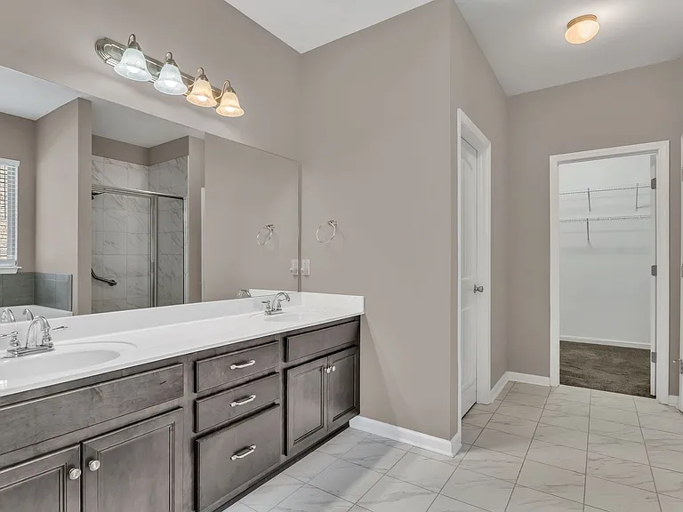 1054 Paddock Park Cir — Photo 11