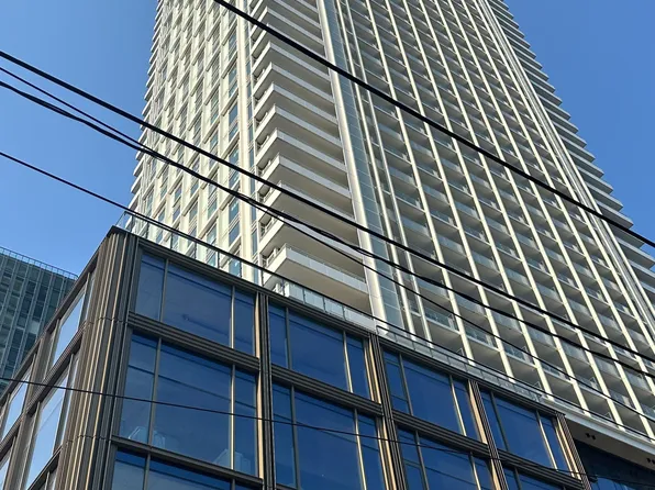 88 Queen St E #1210, Toronto, ON M5C 1S1