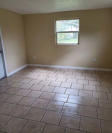 4th image of 2603 Martha St