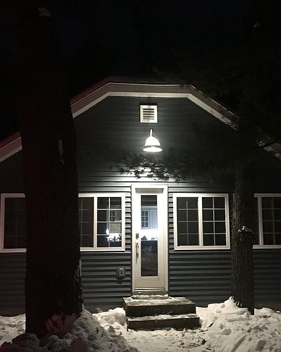 1st image of 1695 Louks St