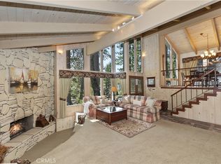 28018 Peninsula Dr, Lake Arrowhead, CA 92352