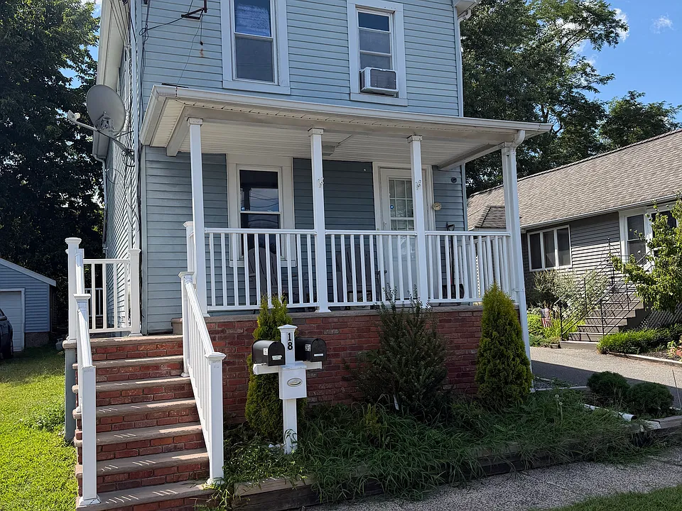 18 S 5th Ave #2