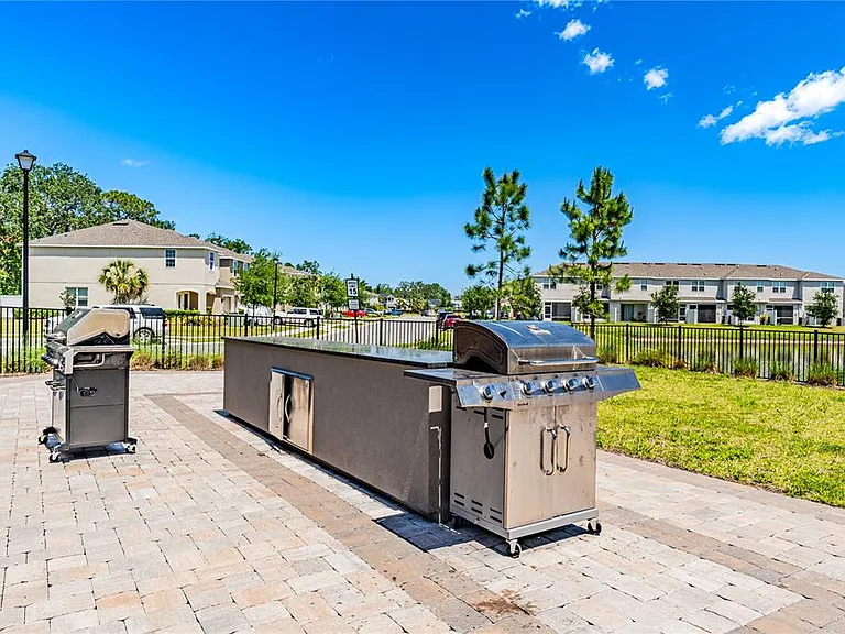6256 Fairmont Ln — Photo 24