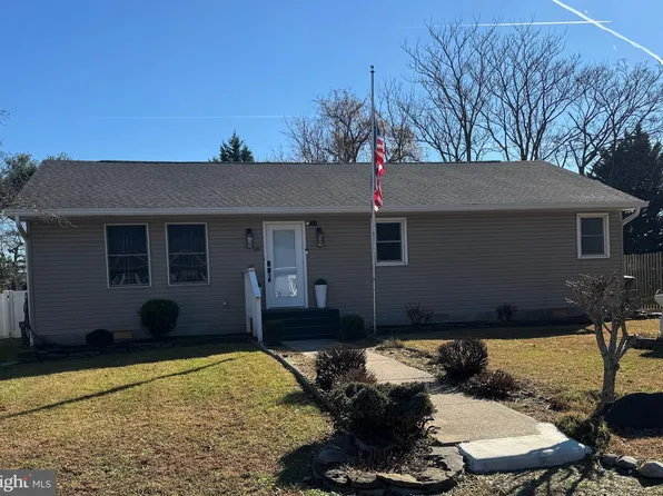 110 Paynter Ln, Rehoboth Beach, DE 19971