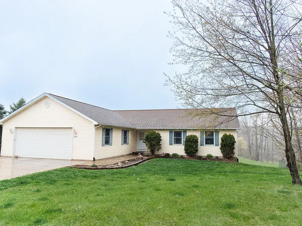 1499 Argentine Rd, Howell, MI 48843