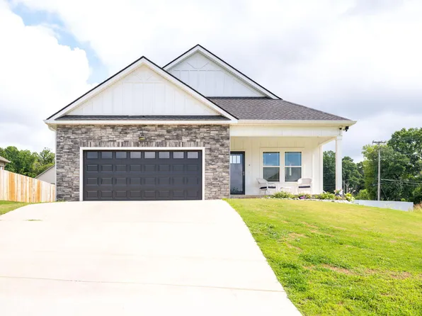 32 Campbell St, Rossville, GA 30741