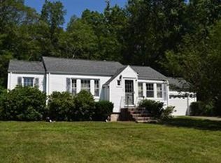 49 Parkview Ave, Stoughton, MA 02072