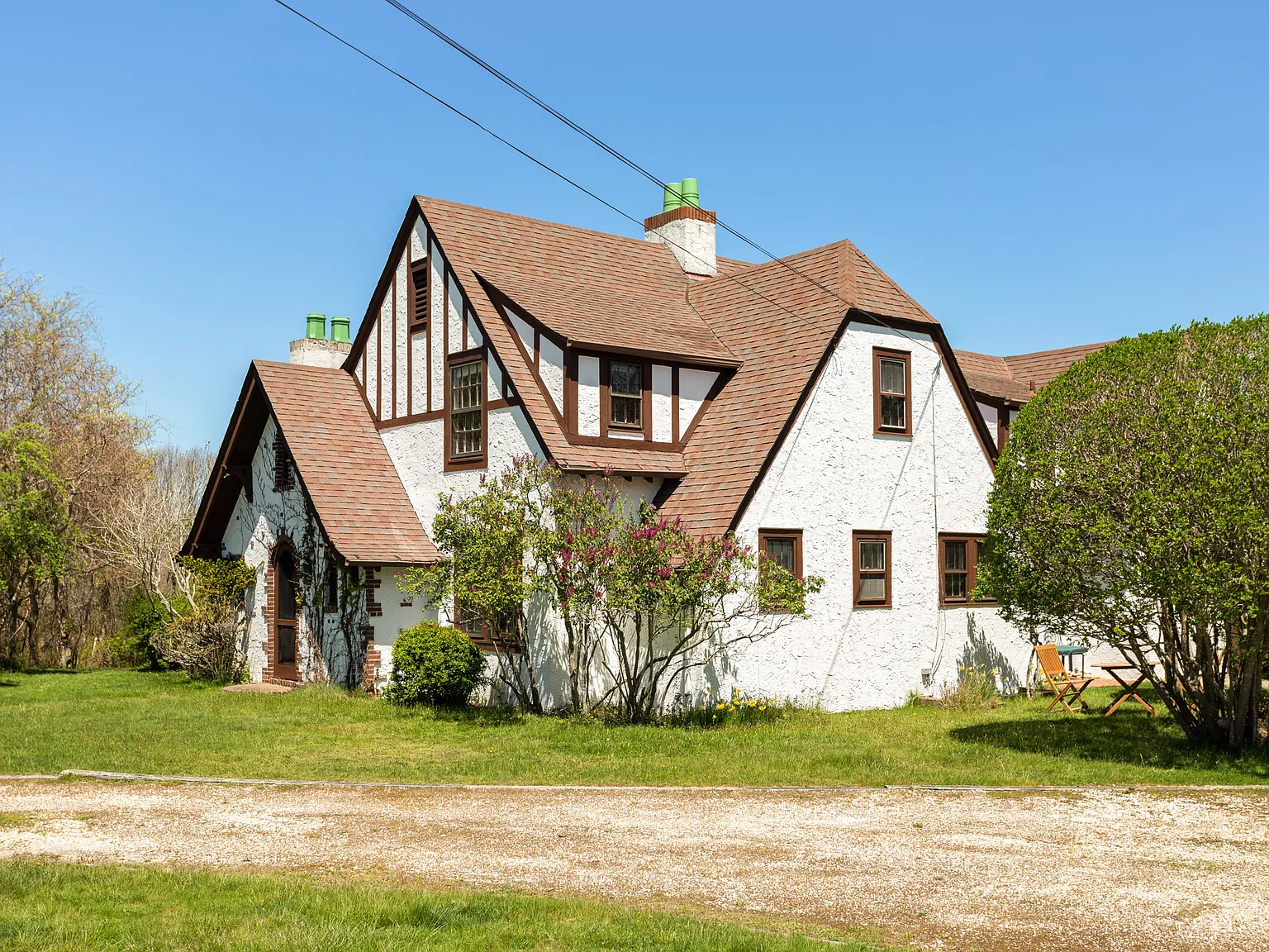 5 Bedroom Montauk Home — Photo 3