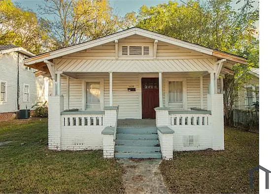 3 bed, 936 sqft, $700 — Photo 1