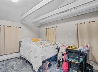 12 Hammond St #B, Newport, RI 02840