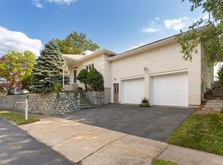 66 Nells Pond Rd, Lynn, MA 01904