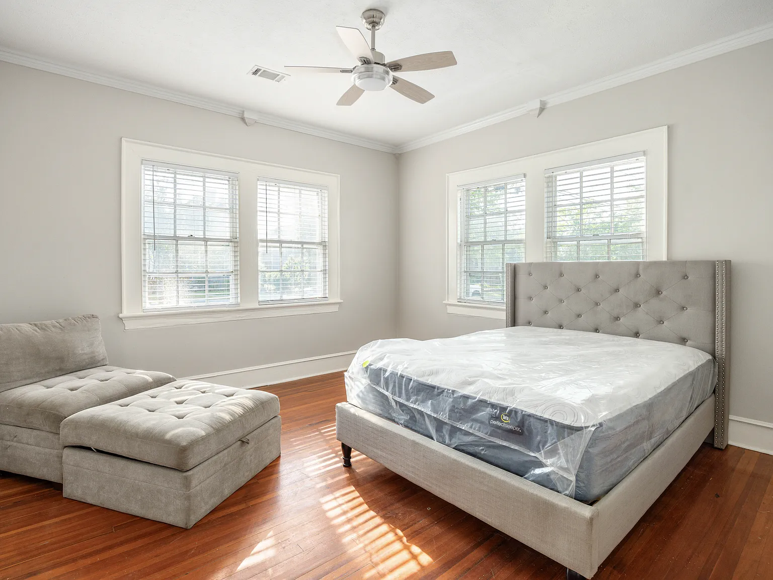 3 bed, 1776 sqft, $2,350 — Photo 4