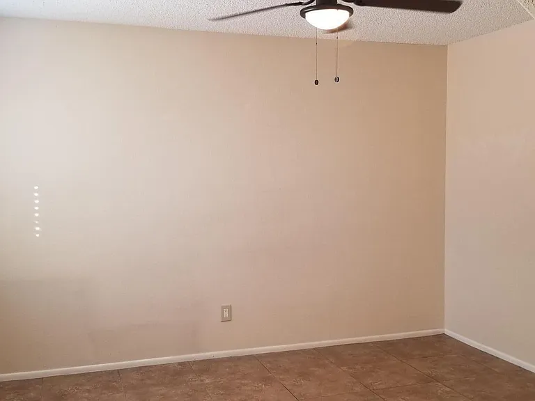 1701 E Pepper Cir #4 — Photo 3