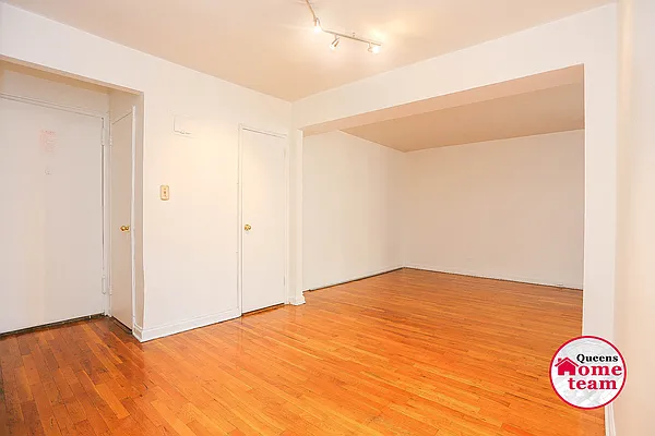 Sold by Keller Williams Realty Landmark II | media 16