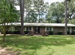 308 Creekside Dr, Leesburg, GA 31763
