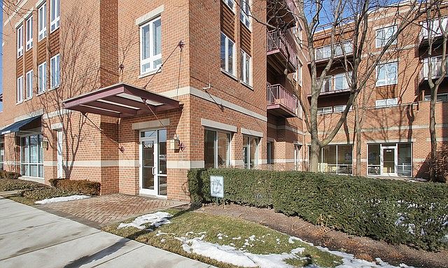 1st image of 5040 Warren St APT 306