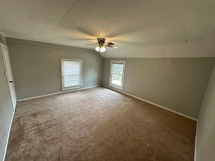 324 Hudson St — Photo 6