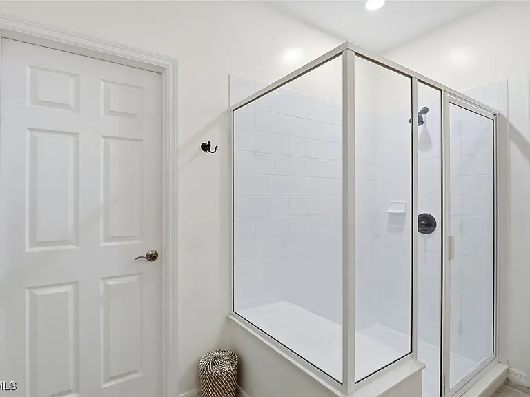 11029 Mill Creek Way #405 — Photo 20