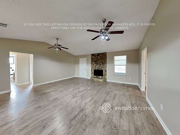 3rd image of 816 Wicklow Ct
