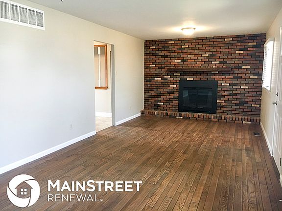 3rd image of 2660 Guildford Dr