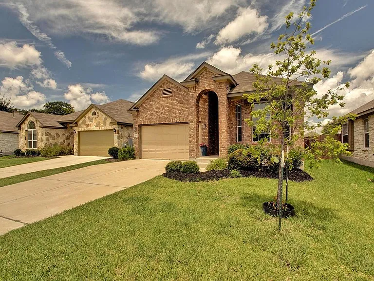 13900 Marathon Rd — Photo 3