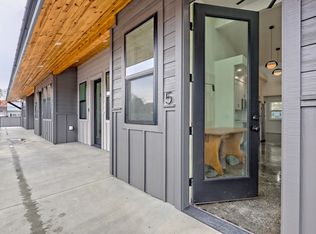 21 Valley St #2, Clayton, GA 30525