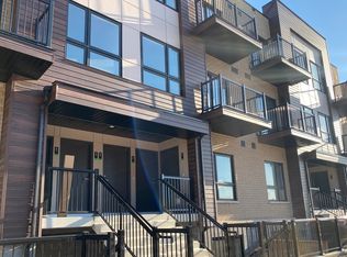25 Palace St #P19, Kitchener, ON N2E 0J3