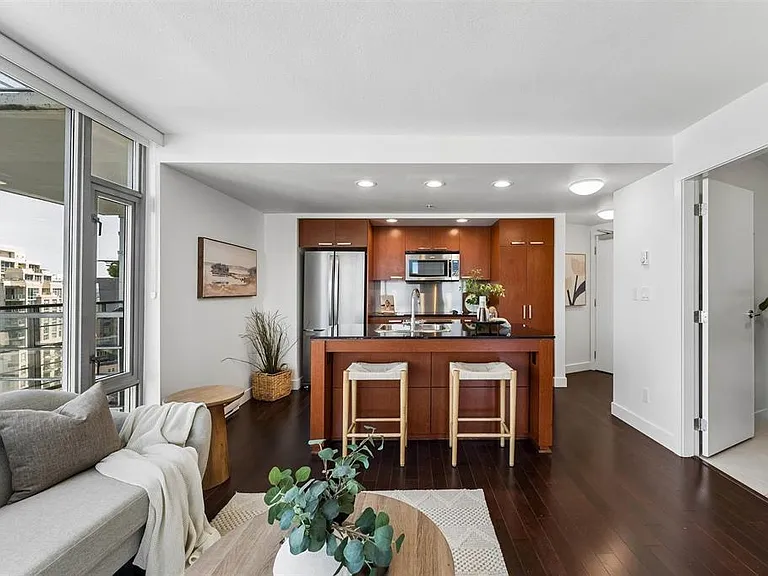 1255 Seymour St #2305 — Photo 4