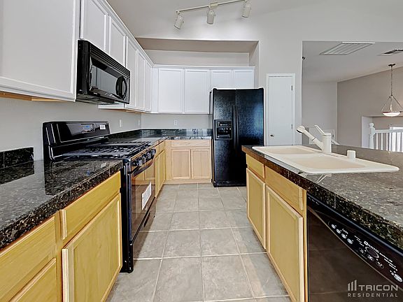 5th image of 9153 Blue Raven Ave
