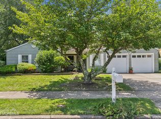 7 Plymouth Dr, Howell, NJ 07731
